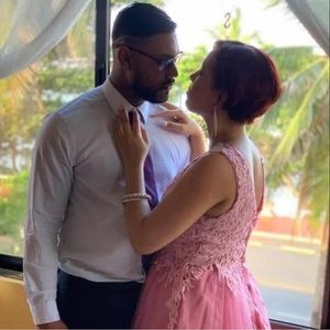 Meet your Posher, Elisa